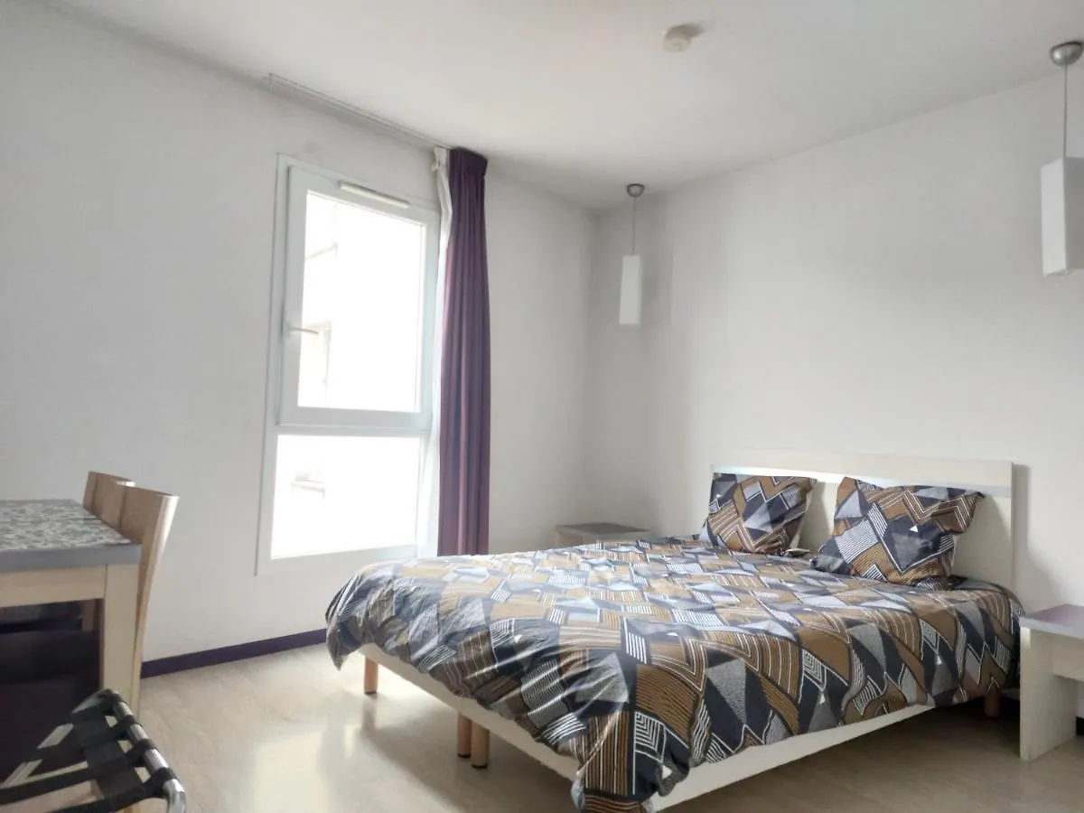 Studio Moderne Et Equipe Lourdes Centre Apartment France
